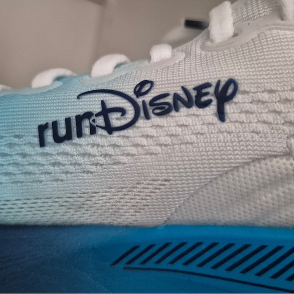 Brooks Run Disney Adrenaline GTS Shoes - Picture 6 of 10